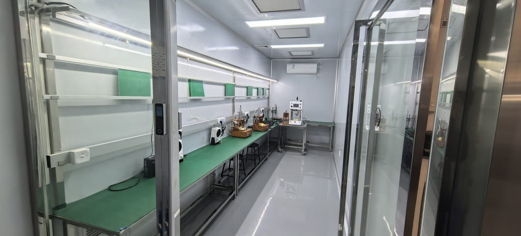 Class 100,000 Clean Room